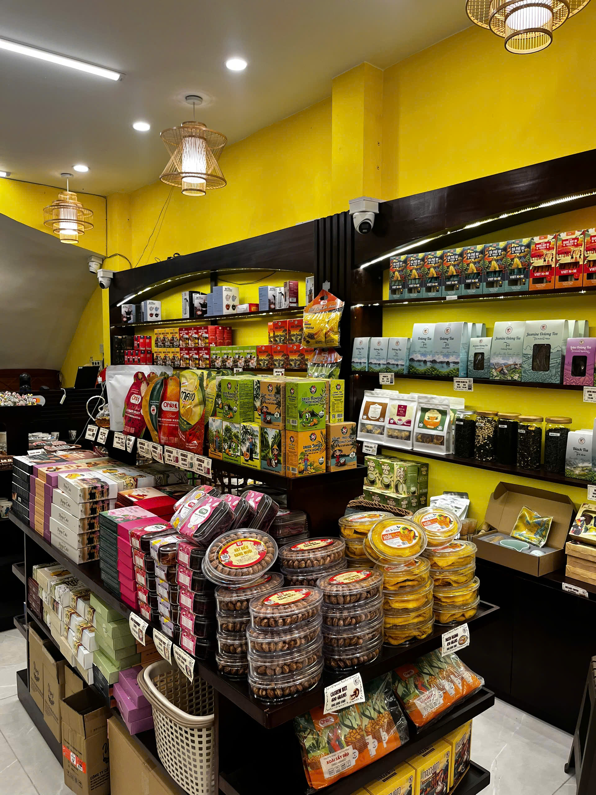 Trung The Coffee House interior 2